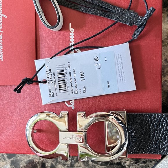 Luxury Elegance: Salvatore Ferragamo Reversible Belt - Picture 6 of 14